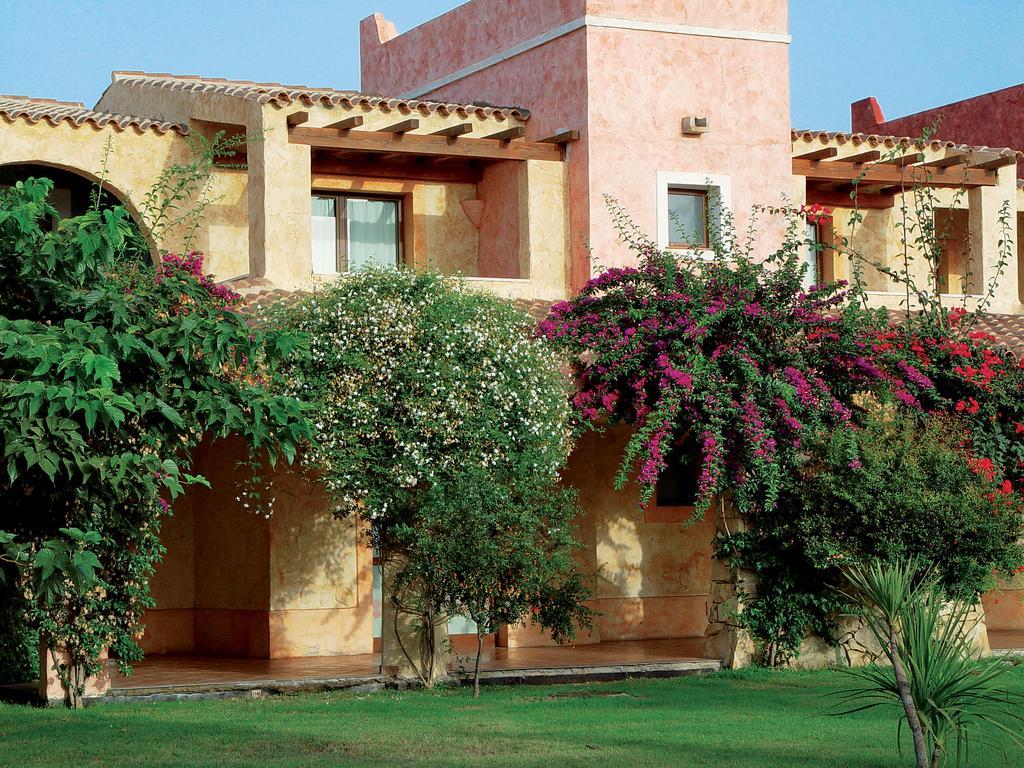 Amarestyle Igv Club Santagiusta Hotel Costa Rei Exterior photo